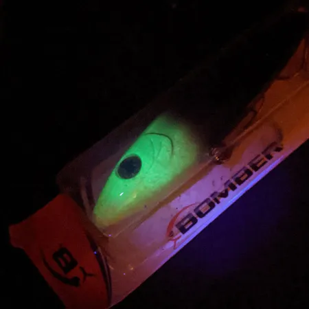 Bomber Bait Bonanza UV, 1oz Black / Chartreuse fishing lure #13962