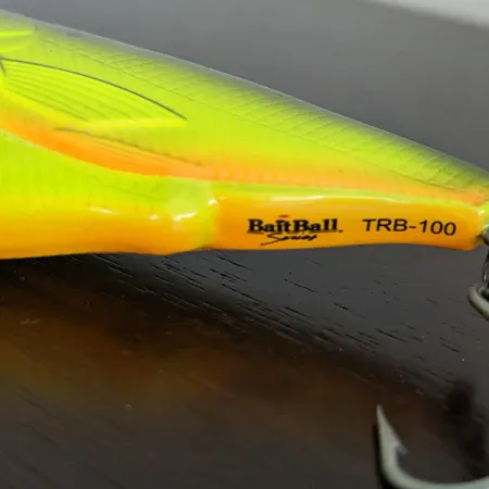 LiveTarget Bait Ball TRB 100, 2oz Chartreuse fishing lure #16146