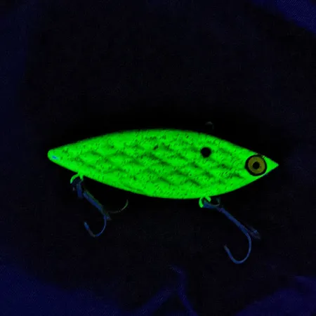 Vintage Strike King Diamond Shad UV, 1/2oz Chartreuse UV fishing lure #17171