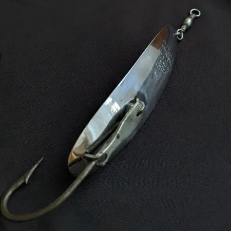 Vintage Pflueger Record 1832, 1oz Nickel fishing spoon #18019