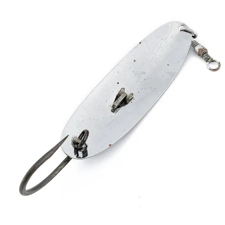 Vintage Pflueger Record 1832, 1oz Nickel fishing spoon #18019