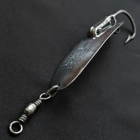 Vintage Pflueger Record 1832, 1oz Nickel fishing spoon #18019