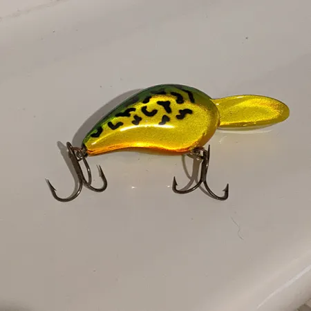 Vintage Bomber Fat A B06F, 3/5oz  G Finish reflectiv green fishing lure #18324