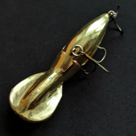Vintage Producers Willy's Worm , 1/4oz gold fishing lure #18328