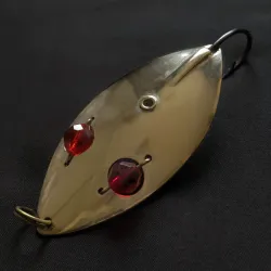 Red Eye Wiggler Weedless