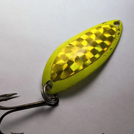 Vintage Luhr Jensen Little Jewel, 1/2oz yellow fishing spoon #18407
