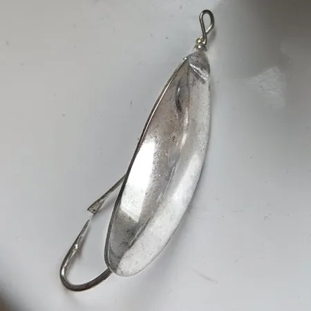 Vintage  Johnson Silver Minnow, 3/16oz silver fishing spoon #18517