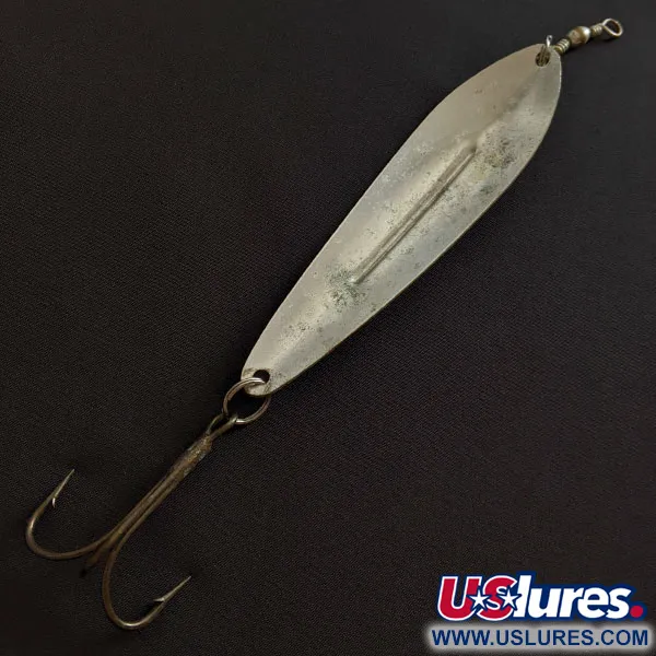 Vintage Williams Whitefish C80, 1oz silver fishing spoon #19015