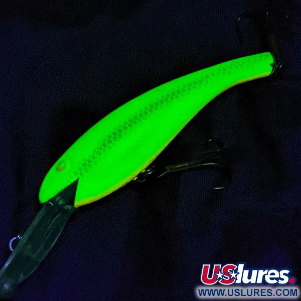 Vintage   Cotton Cordell Wally Diver UV, 1/2oz  fishing lure #19533