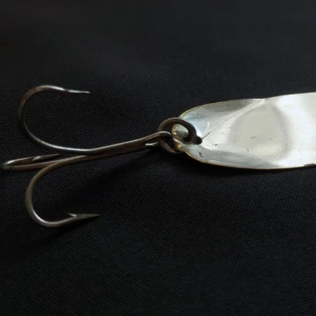 Vintage Sutton Spoon 22, 1/8oz silver fishing spoon #19714
