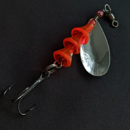 Vintage  Luhr Jensen Tee Spoon #3, 1/4oz nickel/red UV spinning lure #19934