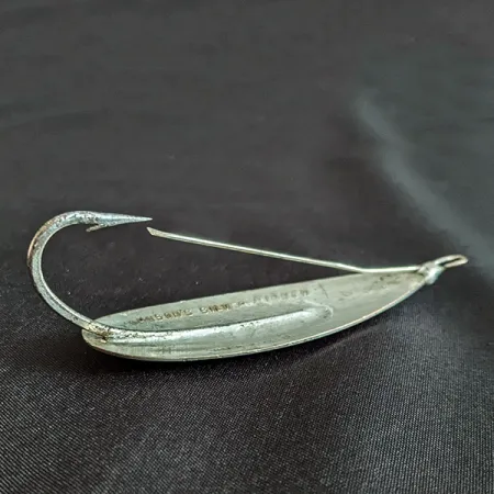 Vintage Johnson Silver Minnow, 3/4oz silver fishing spoon #19979
