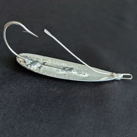 Vintage Johnson Silver Minnow, 3/4oz nickel fishing spoon #20066
