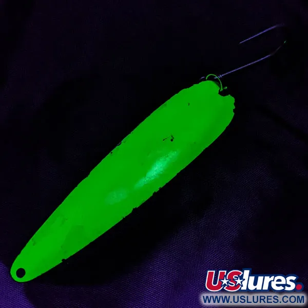 Vintage Lucky Strike, 3/8oz white/yellow/green UV fishing spoon #20087