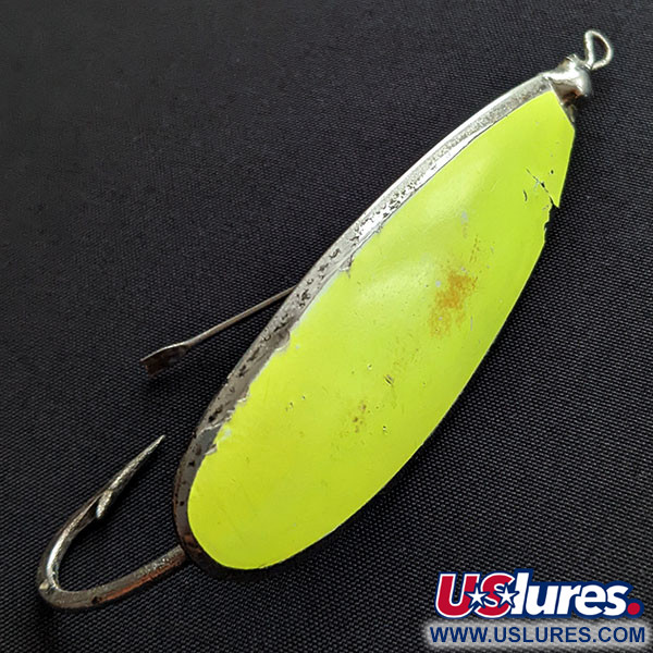 Vintage Johnson Silver Minnow, 3/4oz yellow UV/nickel fishing spoon #20164