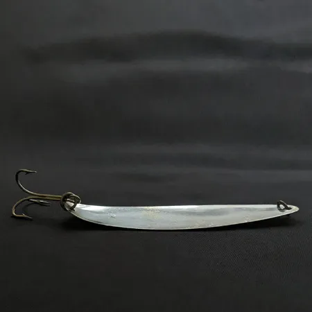 Vintage Sutton Spoon 22, 1/8oz silver fishing spoon #20227