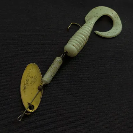 Vintage Yakima Bait Worden’s Original Rooster Tail, 1/8oz brass spinning lure #20716