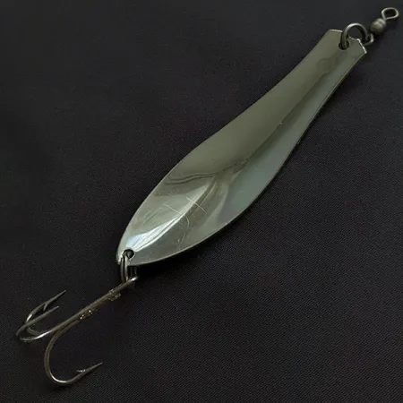 Vintage Prescott Spinner Little Doctor, 3/5oz nickel/red fishing spoon #21403