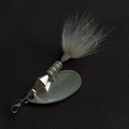 Vintage Yakima Bait Worden's Sonic Rooster Tail, 3/16oz silver spinning lure #21416