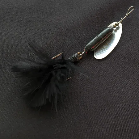 Vintage Yakima Bait Worden’s Original Rooster Tail, 1/4oz nickel/black spinning lure #21662