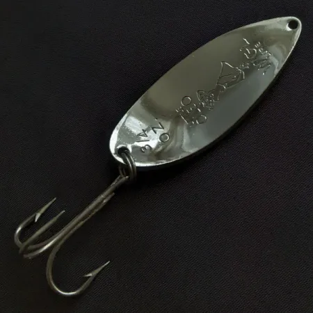 Vintage Seneca Little Cleo (Hula Girl), 3/4oz nickel/green fishing spoon #21764