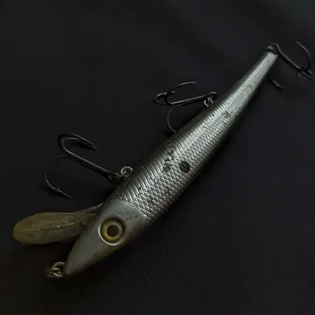 Vintage Strike King Wild Shiner, 1/2oz Silver fishing lure #21905