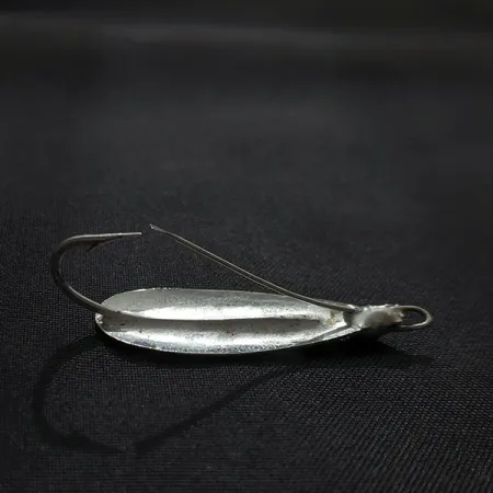 Vintage Johnson Silver Minnow, 3/64oz silver fishing spoon #22005
