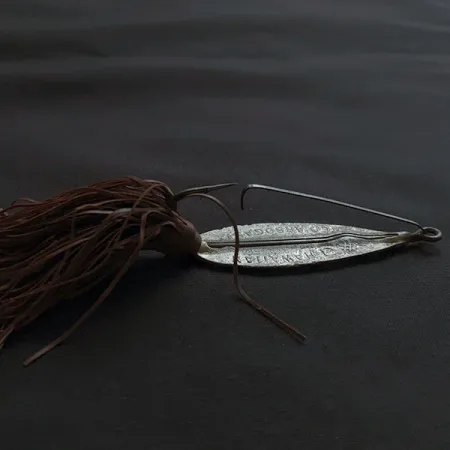 Vintage Fred Arbogast #3 Hawaiian, 3/5oz silver/red fishing spoon #22097