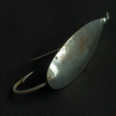 Vintage Johnson Silver Minnow, 1/3oz nickel/copper fishing spoon #22104