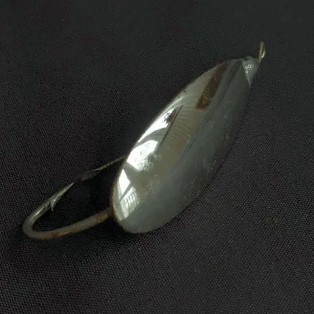 Vintage Johnson Silver Minnow, 1/3oz nickel fishing spoon #22105