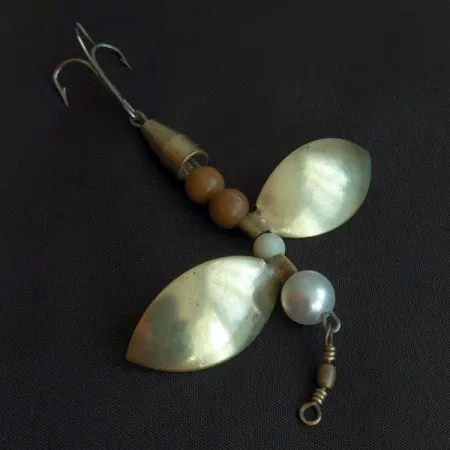 Vintage Reel Pearl, 2/5oz brass spinning lure #22185