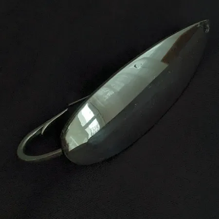 Vintage Atlantic Lures Celebrated Weedless, 3/4oz nickel fishing spoon #22378