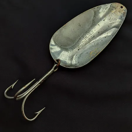 Vintage Lou J. Eppinger Dardevle 300 Series Huskie Devle, 3 1/4oz Frog fishing spoon #22500