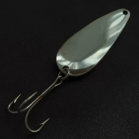 Vintage Worth Chippewa, 1/3oz nickel/white/red fishing spoon #22736