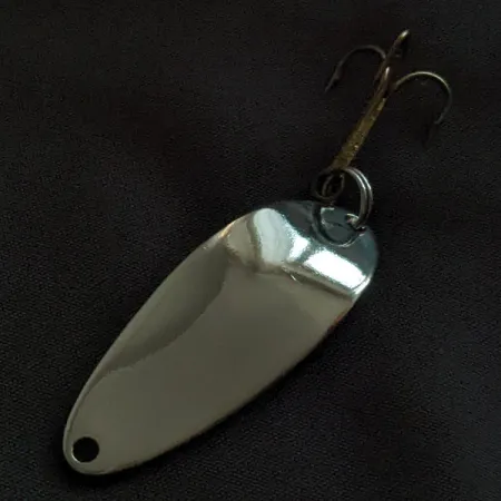 Vintage Seneca Little Cleo (Hula Girl), 1/3oz nickel fishing spoon #22885