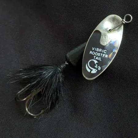 Vintage Yakima Bait Worden's Vibric Rooster Tail, 2/5oz silver/black spinning lure #22921