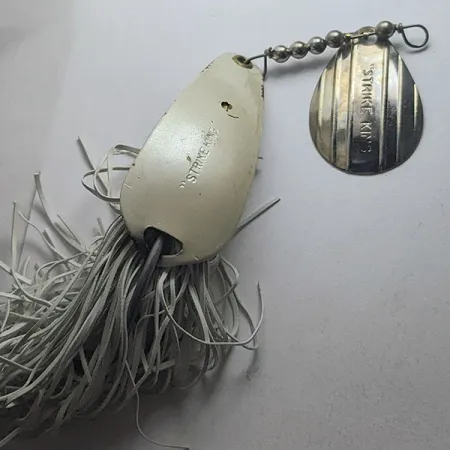 Vintage Strike King Timber Spin, 1/2oz Pearl fishing spoon #22948