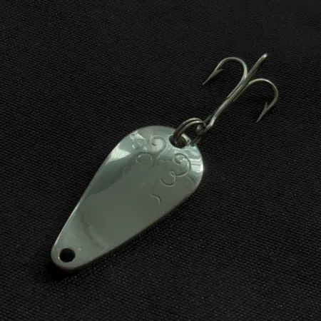 Vintage Weller Gypsy King Deluxe, 1/8oz nickel fishing spoon #23042