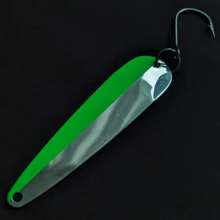 Vintage Clear Water 101, 3/16oz nickel/green fishing spoon #23201