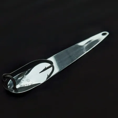 Vintage Clear Water 101, 3/16oz nickel/green fishing spoon #23201