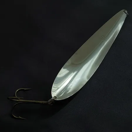 Vintage Lucky Strike Canoe Wobbler, 1 2/3oz nickel/red/white fishing spoon #23241