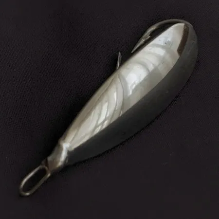 Vintage Johnson Silver Minnow Weedless, 1/3oz nickel fishing spoon #23370