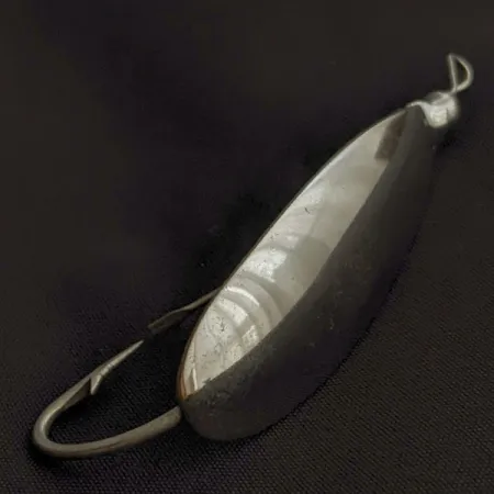 Vintage Johnson Silver Minnow Weedless, 1/3oz nickel fishing spoon #23370