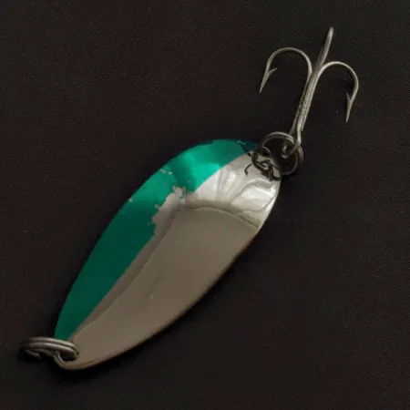 Vintage Seneca Little Cleo (Hula Girl), 2/3oz nickel/green fishing spoon #23402