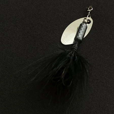 Vintage Yakima Bait Worden's Original Rooster Tail , 3/32oz silver/black spinning lure #23452