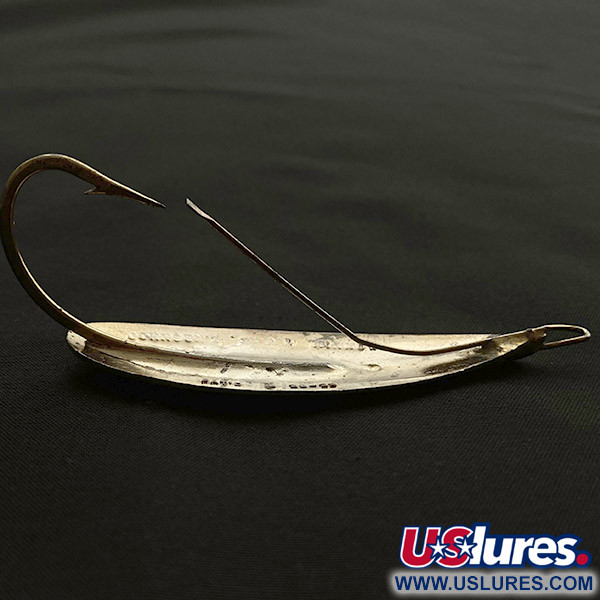 Vintage    Johnson Silver Minnow, 3/4oz gold fishing spoon #23457