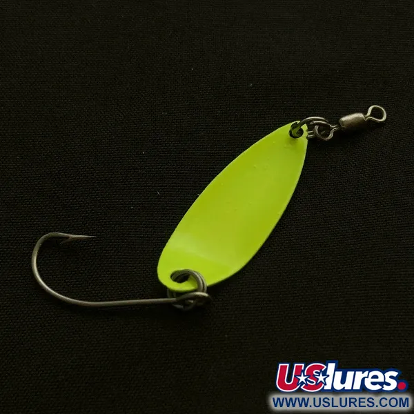 Vintage Hildebrandt Spinners Hildebrandt Little Shaver 3, 1/16oz pearl/green fishing spoon #23507