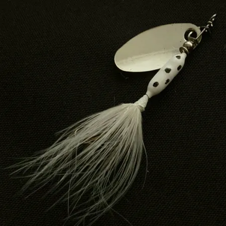 Vintage Yakima Bait Worden's Original Rooster Tail , 1/16oz silver spinning lure #23523