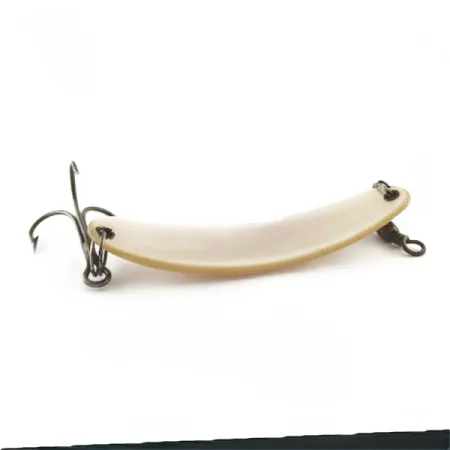 Vintage Pflueger Pearl Spoon, 2/3oz pearl fishing spoon #23529