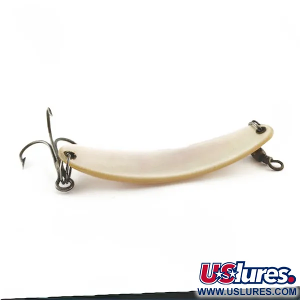 Vintage   Pflueger Pearl Spoon, 2/3oz pearl fishing spoon #23529